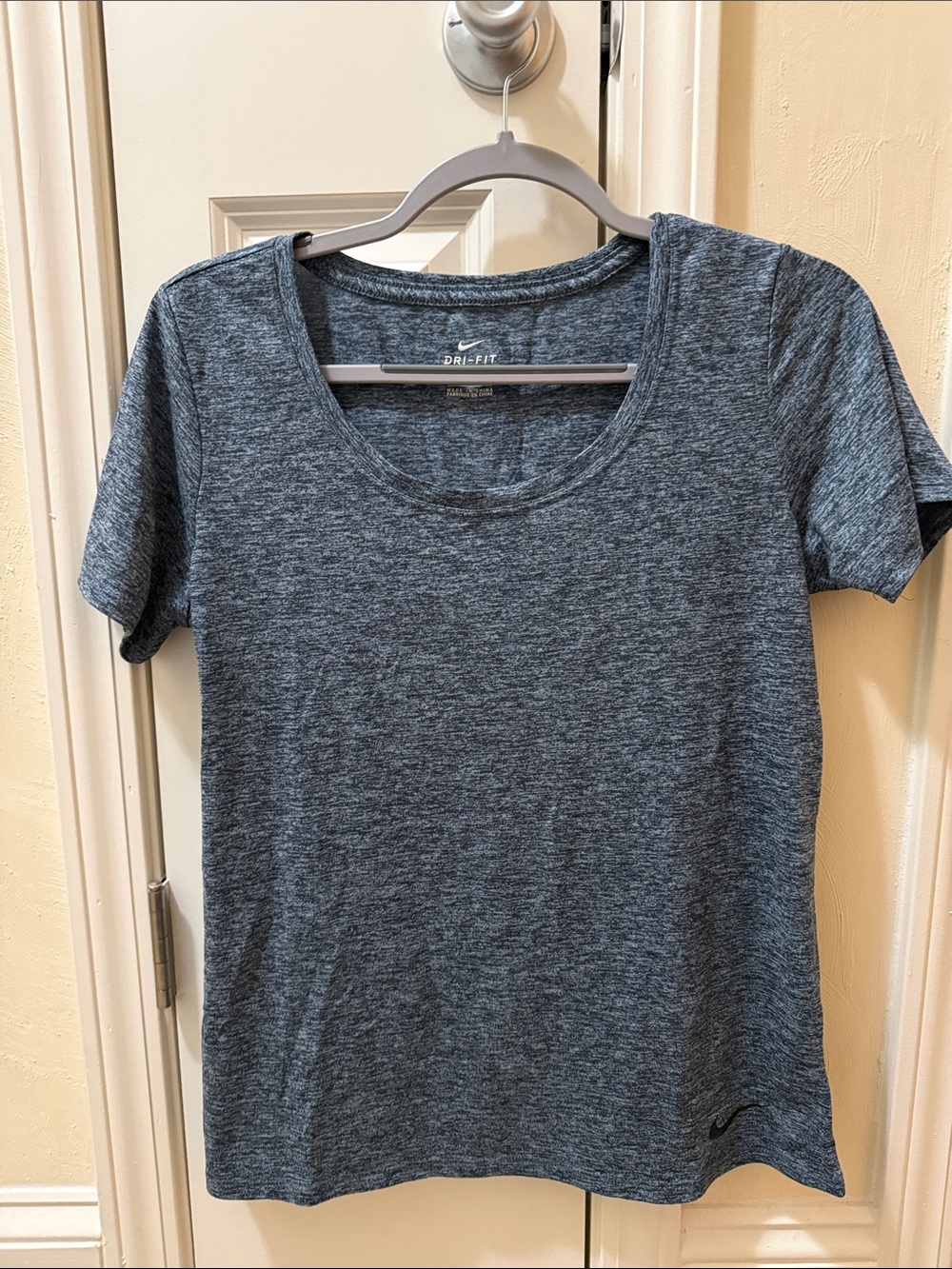 Nike Women's Heather Navy Short-Sleeve Dri-FIT Tee